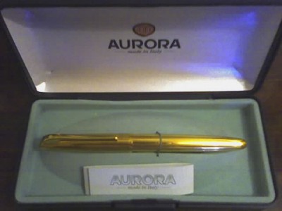 Aurora Style in box.jpg