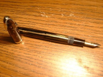 Brown Stripe Military Clip White Dot Sheaffer Fountain Pen wLifetime Nib_hf.jpg