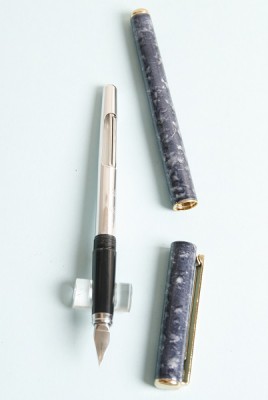 DarkBlueThin1-600.jpg