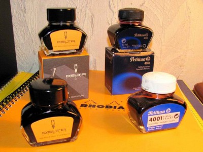 Delta & Pelikan.JPG