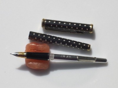 ShiningPen2-600.jpg