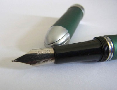 Sty_pen_2.jpg