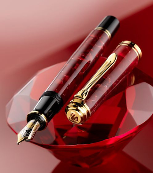   Pelikan M600 Ruby Red